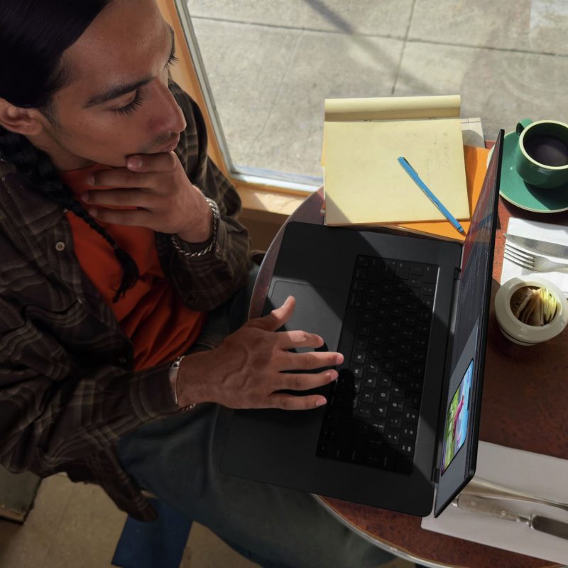 MacBook Pro 2023 14.2in M3 Pro 18GB 1TB - Black — 14.2", Liquid Retina