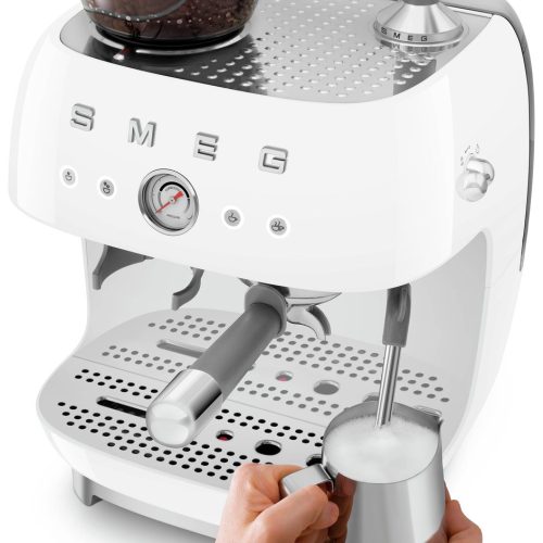 Smeg EGF03WHUK Espresso Coffee Machine with Grinder - White - Image 4