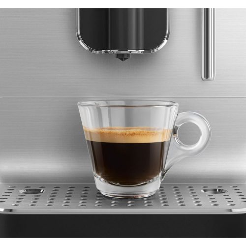 Smeg BCC12BLMUK Bean to Cup Coffee Machine - Image 3