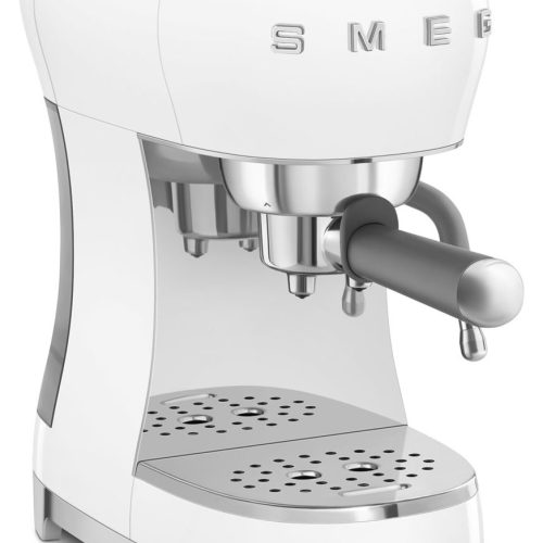 Smeg ECF02WHUK Espresso Coffee Machine - Image 3