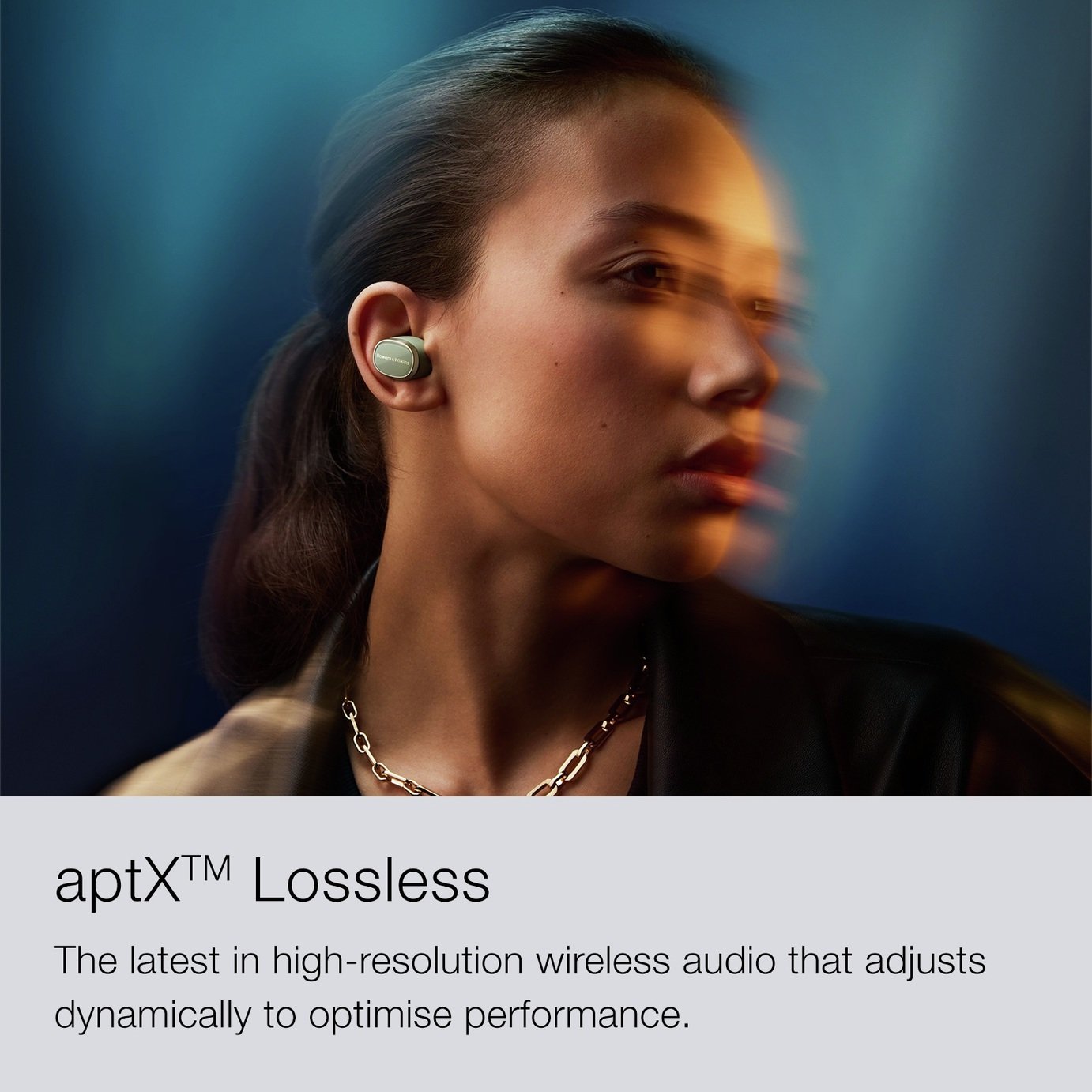 Bowers & Wilkins Pi8 True - Anthracite Black - True Wireless Noise Cancelling Earbuds - Image 3