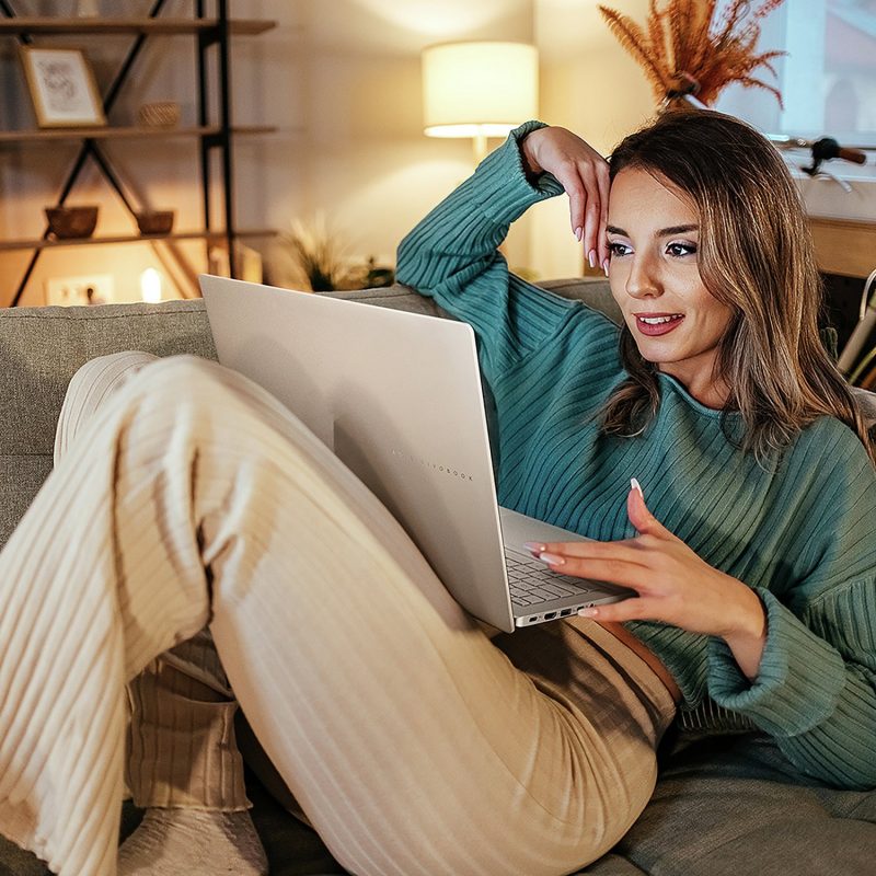 ASUS Vivobook S16 Snapdragon 16GB 512GB Laptop