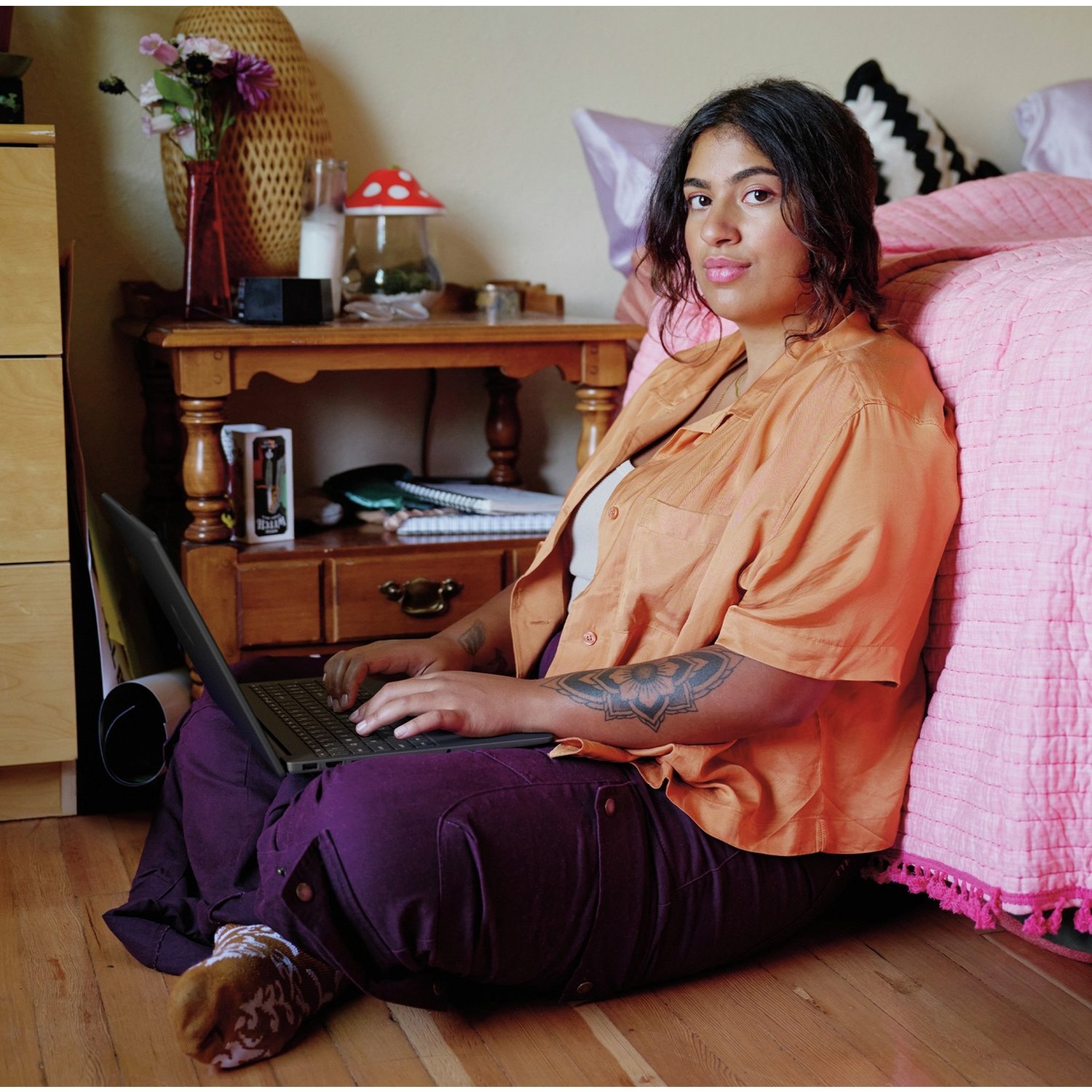 HP BQ7V0EA 15.6in R7 8GB 512GB - Black — 15.6" SVA, AMD Ryzen 7 5825U processor., Radeon ., 8 GB RAM, 512GB - Image 12