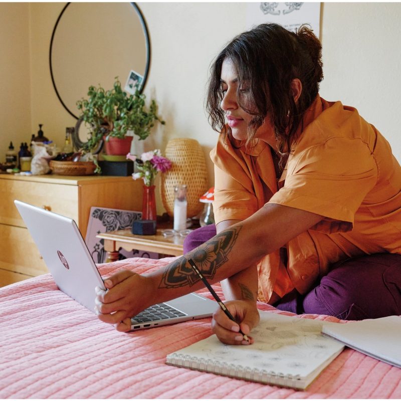 HP BM2U3EA 15.6in R5 16GB 512GB - Silver — 15.6" SVA, AMD Ryzen 5 7520U processor., Radeon ., 16 GB RAM, 512GB