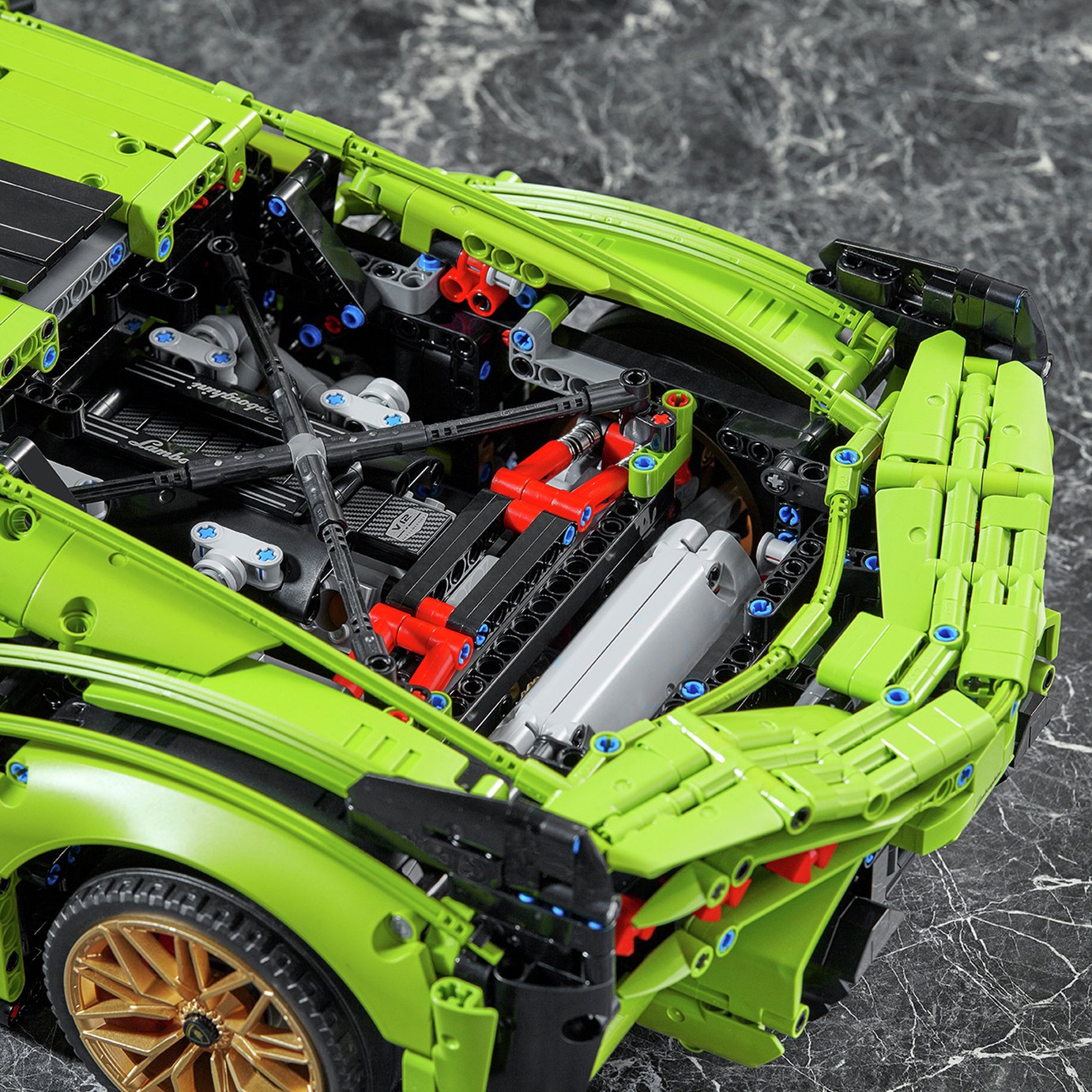 LEGO Technic Lamborghini Sián FKP 37 Model Car 42115 - Image 5